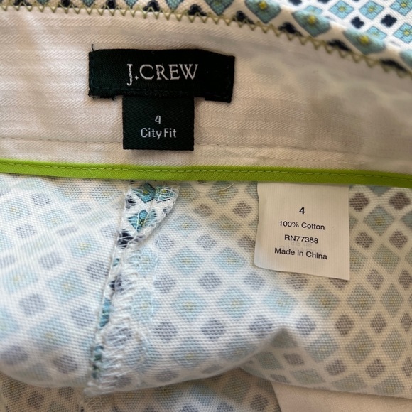 J Crew City Fit Geometric Print Mid Rise Shorts - Picture 3 of 4